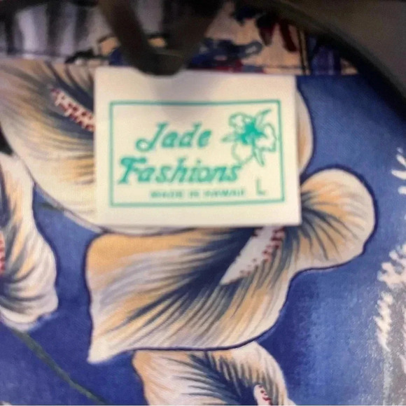 - Men’s Hawaiian type shirt//JADE FASHIONS - Picture 2 of 4